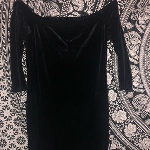 A black Dress